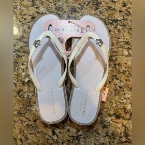 Juicy Couture women’s white Rhinestone Sandal Flip Flops- Size 10 new w tags